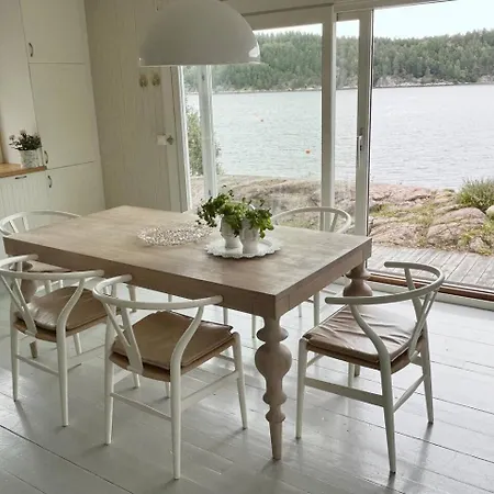 Seaside With Stunning Views Of The Oslofjord Semesterbostad